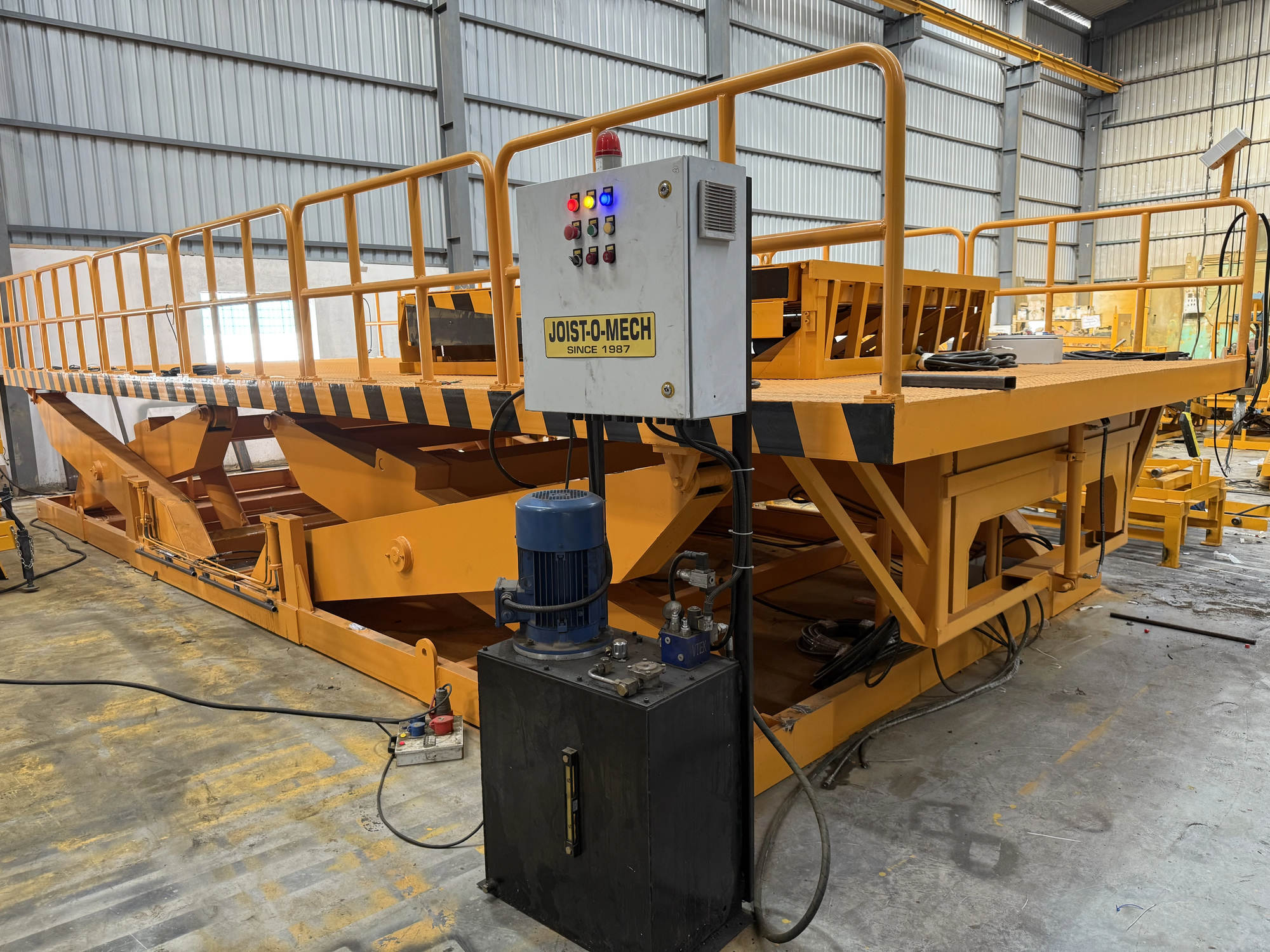 Mobile Hydraulic Dock Ramp - JOIST-O-MECH Material Handling Since 1987